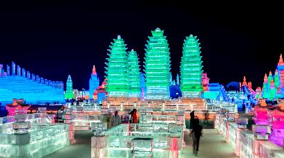 【B3臻享雪國 長白炙戀雙飛6日】中國雪鄉(xiāng)·松花湖滑雪場·長白山天池·養(yǎng)生礦物溫泉·阿什哈達(dá)摩崖霧凇