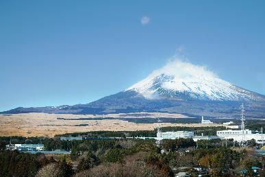 【北海道冬季限定】<大雪山國立公園·旭山動(dòng)物園·洞爺湖熊牧場·登別地越谷 ·浪漫小樽梢>雙溫泉六天游