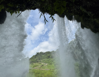 【聚美貴州】<黃果樹(shù)/西江千戶(hù)苗寨/荔波大小七孔/灑金谷/夜郎洞/青巖古鎮(zhèn)/荔波古鎮(zhèn)>雙動(dòng)五天游